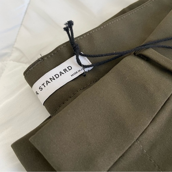 Men’s BR Olive Traveler Pants (Size 32R, 32L) - Picture 3 of 7